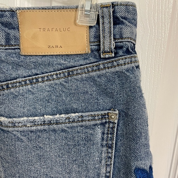 ZARA denim embroidered shorts - Picture 4 of 6